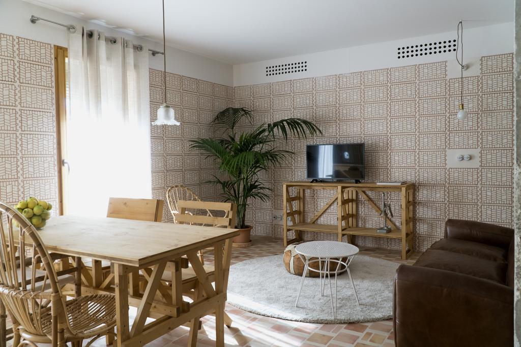 Moll Petit Apartments - Turismo De Interior カン・ピカフォルト エクステリア 写真