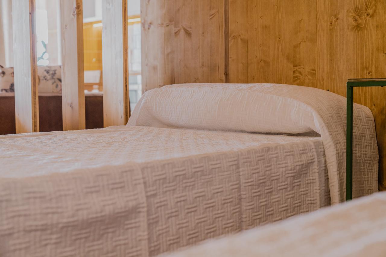 Moll Petit Apartments - Turismo De Interior カン・ピカフォルト エクステリア 写真